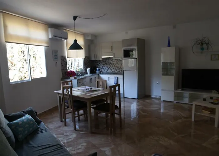 Eva's House Apartment Mogan